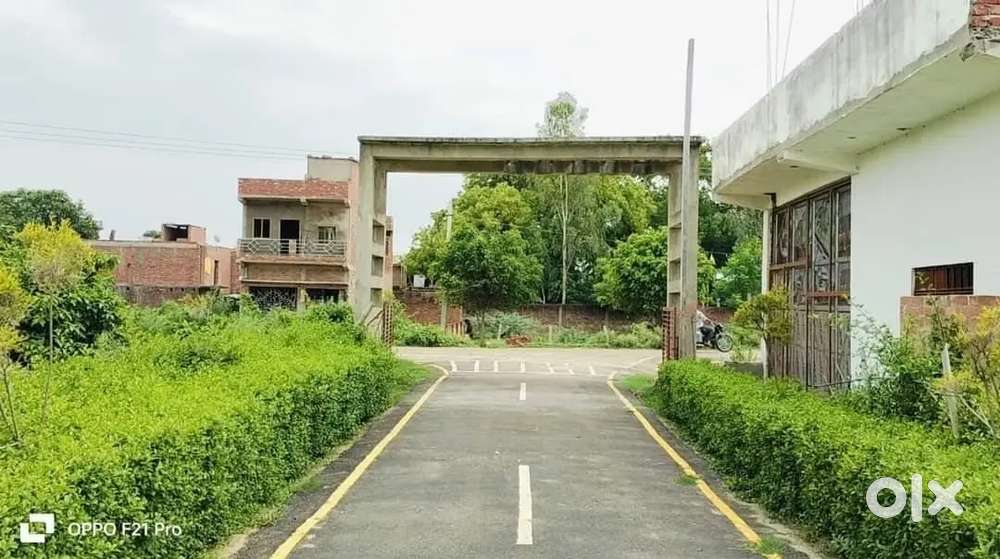 Main road 30 fit , other road 25 fit