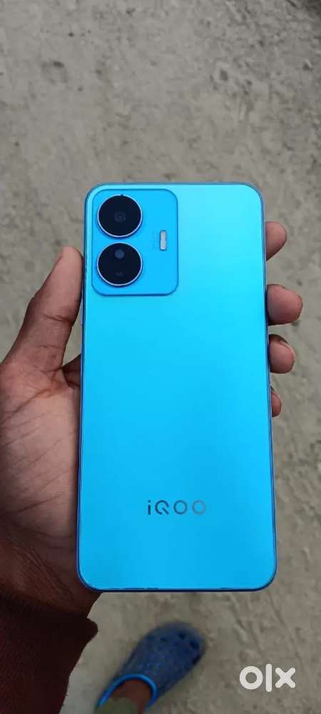 iQoo z6 lite 5G             4 -64ram
