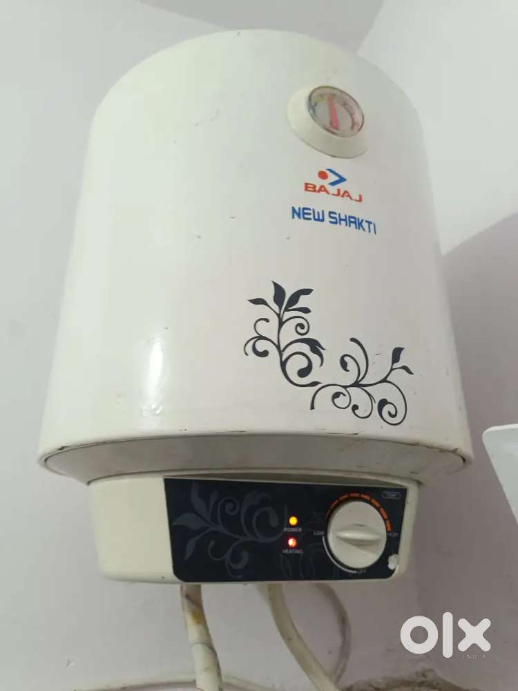 10 liter bajaj Geyser as like new