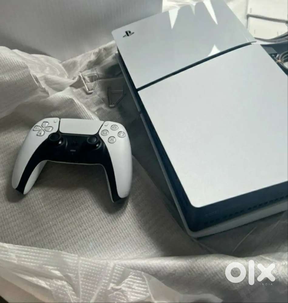 PS5 slim digital editions console
