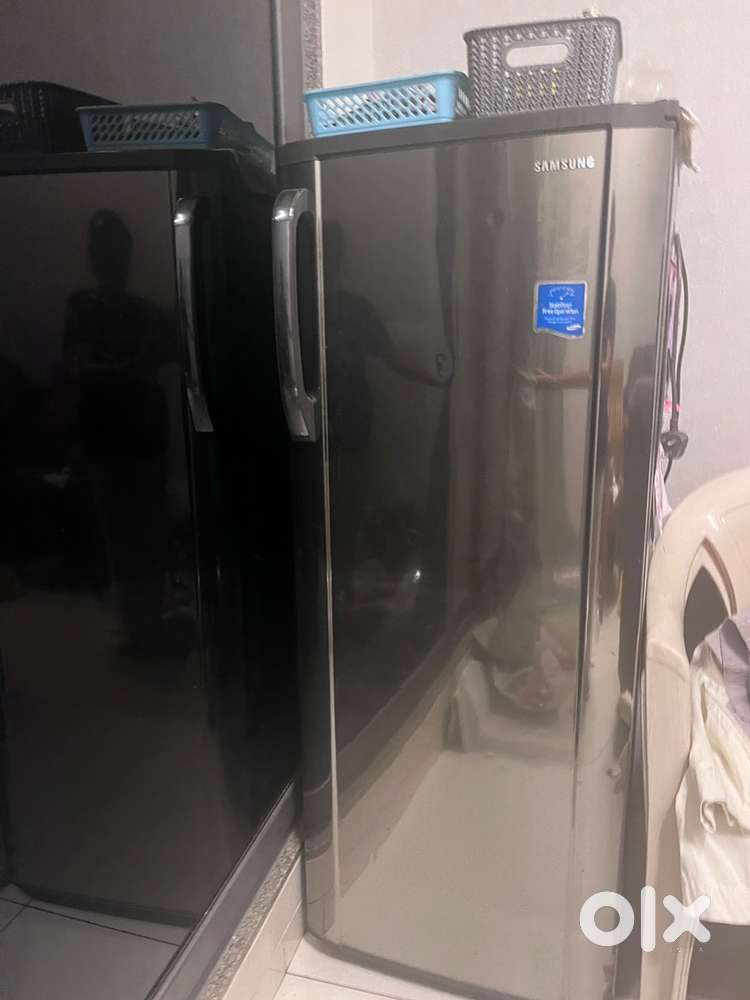 SAMSANG Fridge