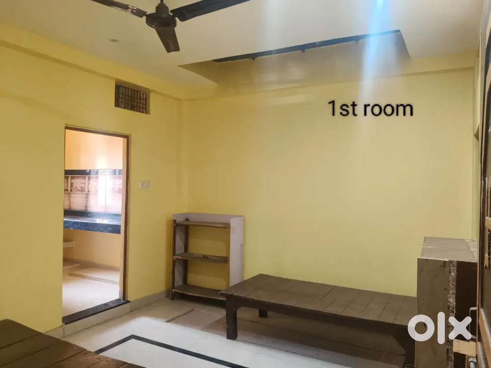 2 seperate rooms with attatch kitchen & a seperate washroom.