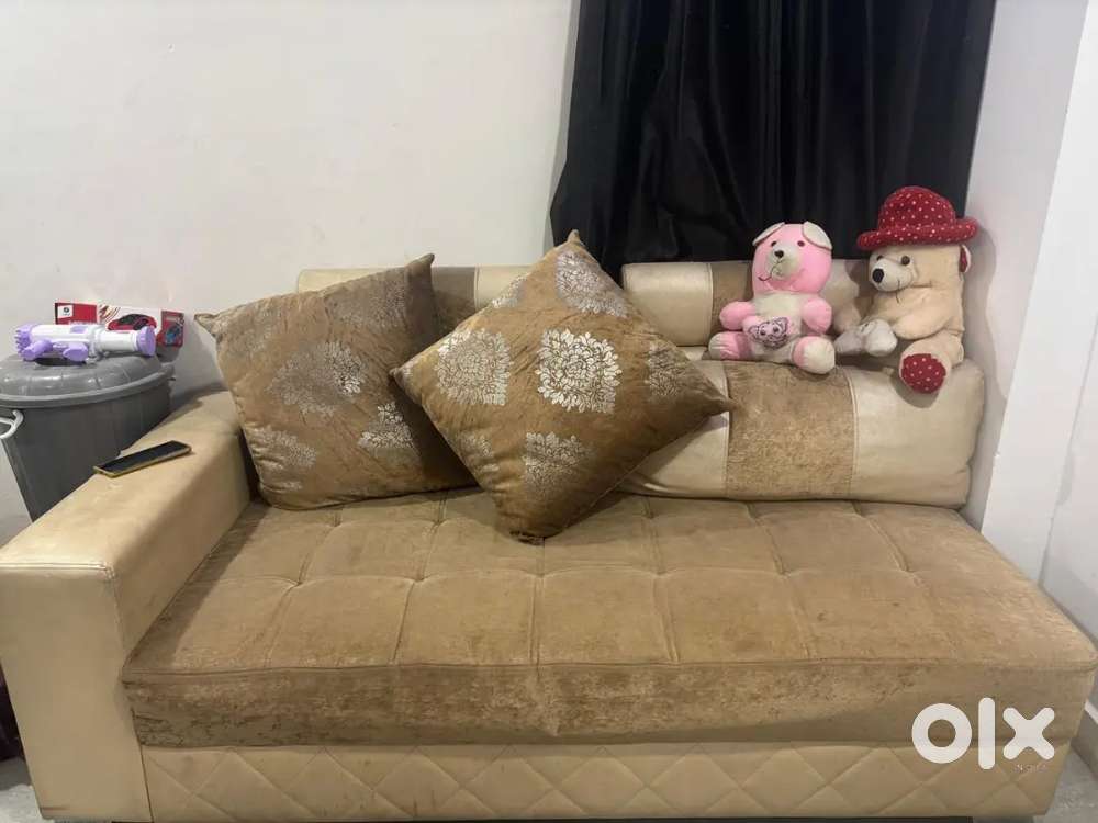 Comfortable sofa set