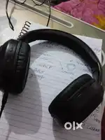 Boat headphone