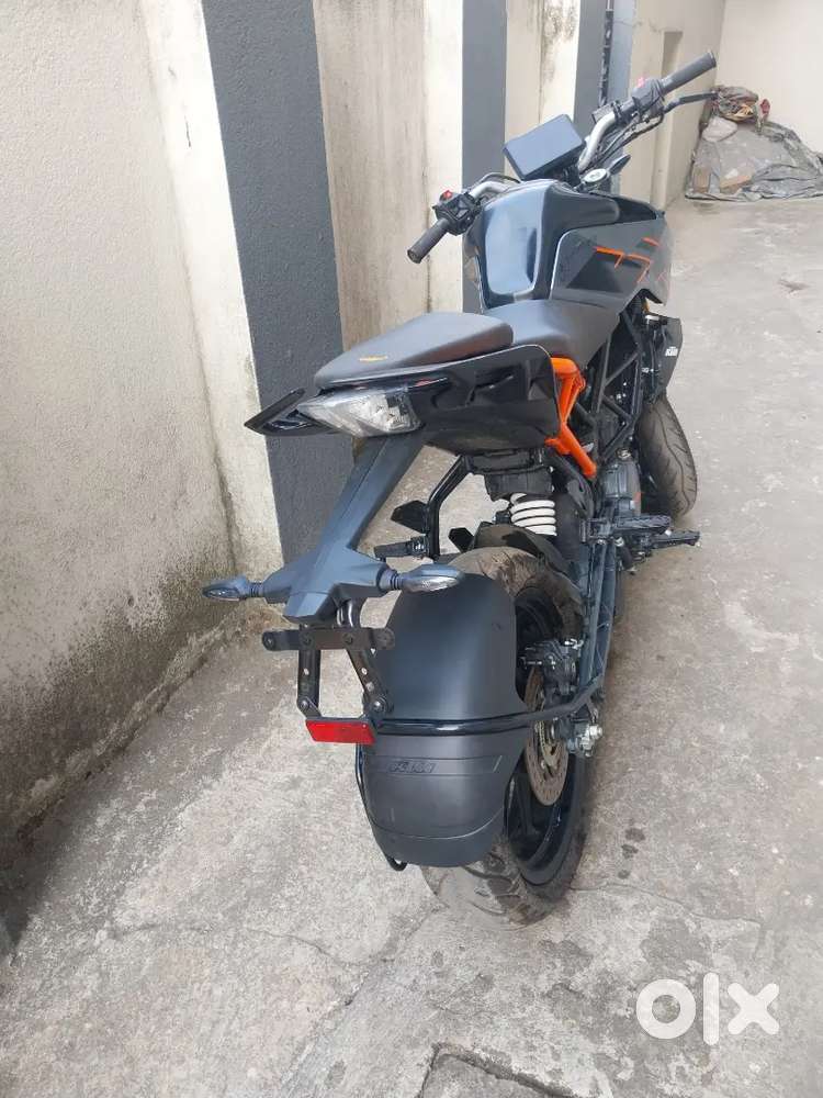 Brand new well maintained duke200