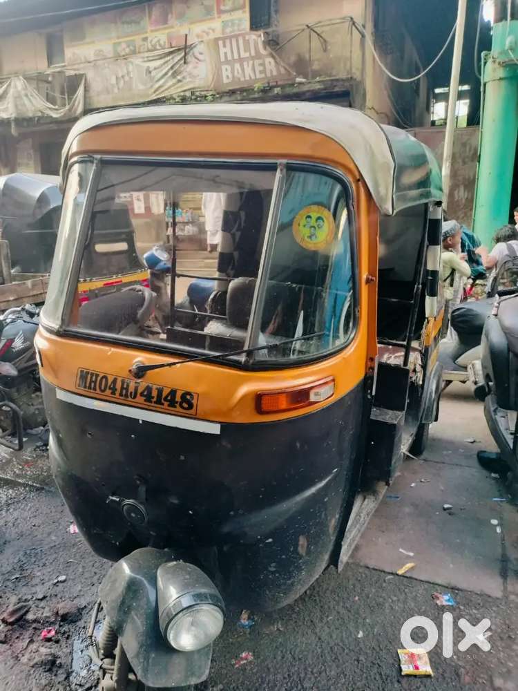 2 stock auto rickshaw