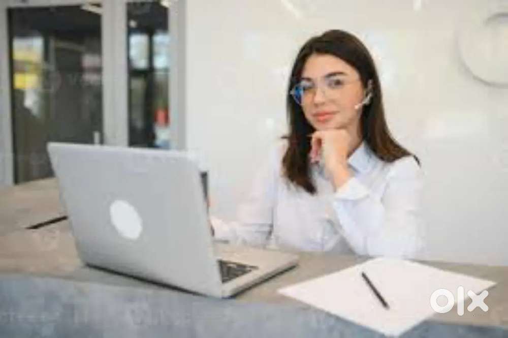 Female Personal Secretary *