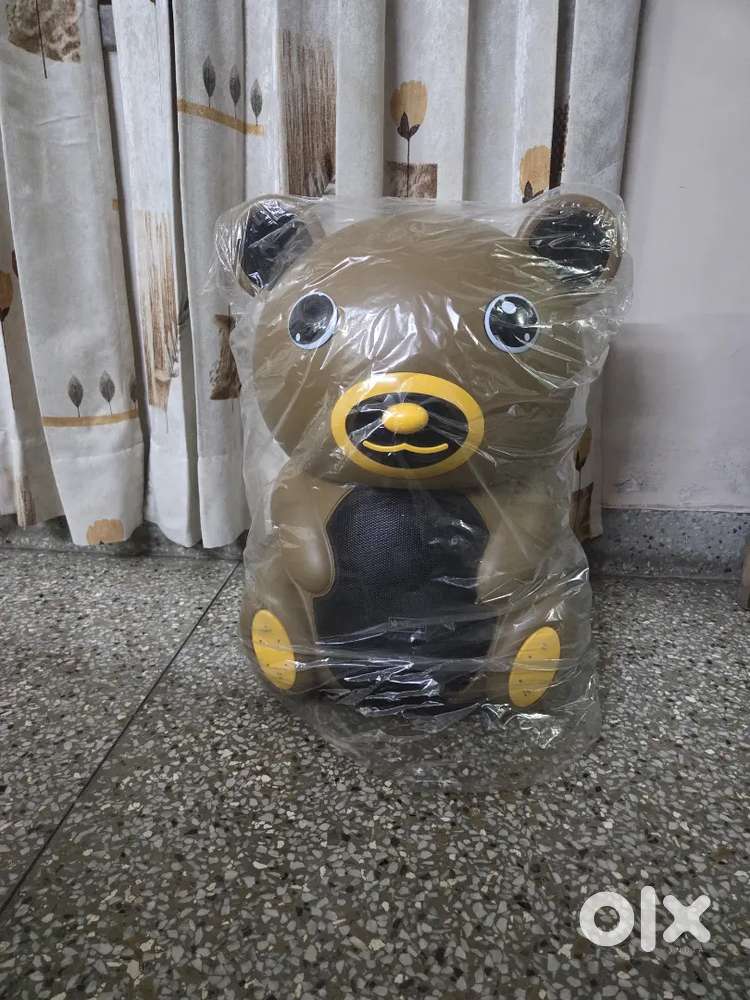 Unique Portable  Teddy Bear Design Speaker with LED Lights