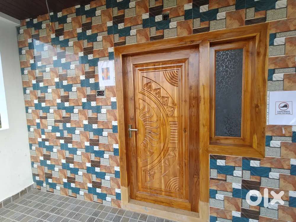 Premium category Individual/Builder floors