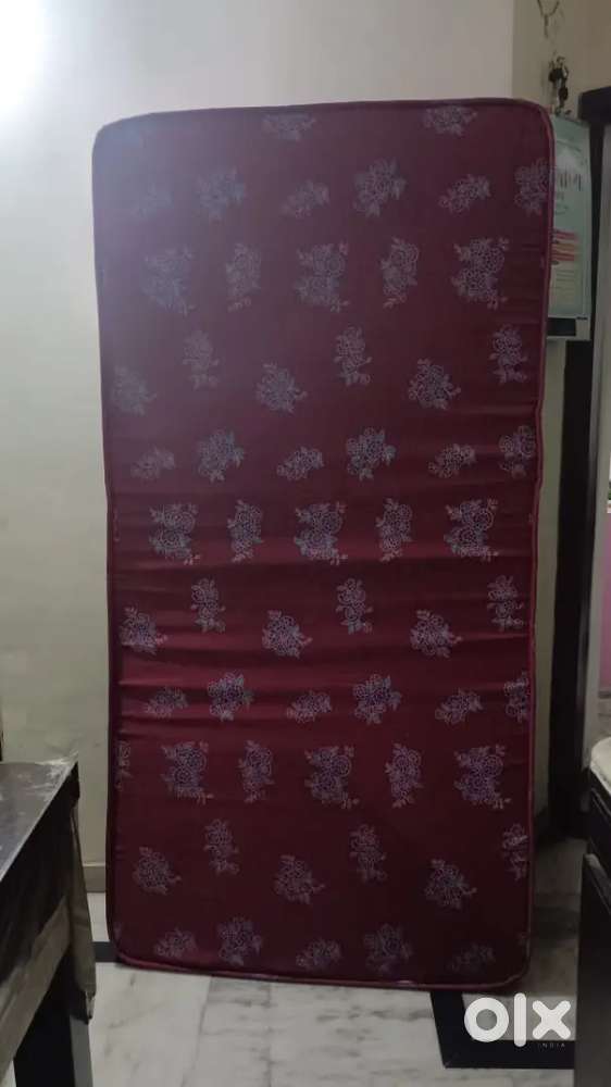 Kurlon Single bed matress
