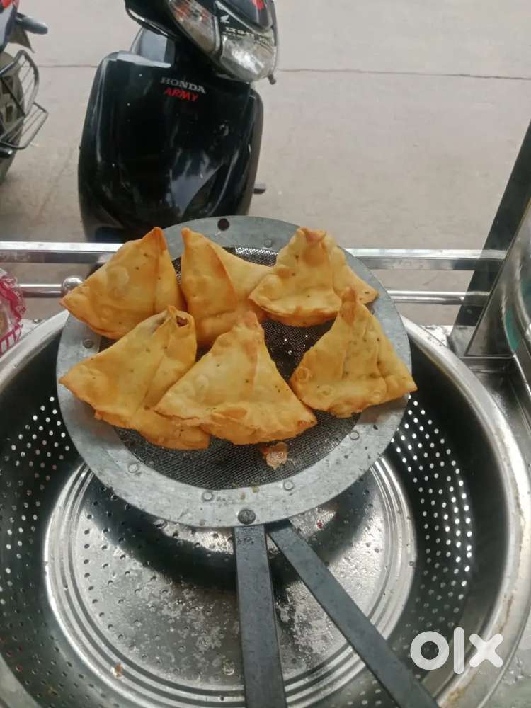 चाय समोसा बनाना हैं