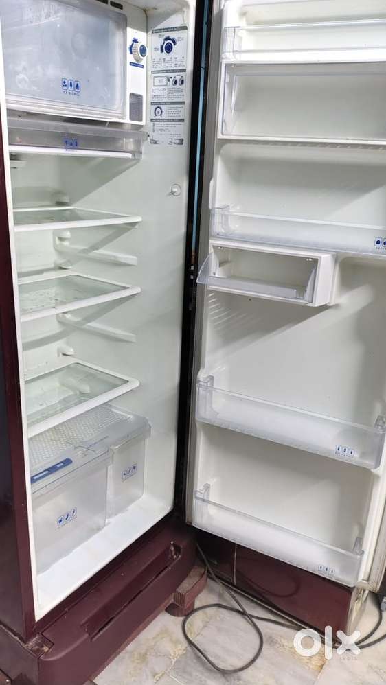 Whirlpool 215 single door fridge
