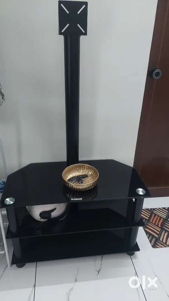 T V Stand with glass rack and steel pipe
