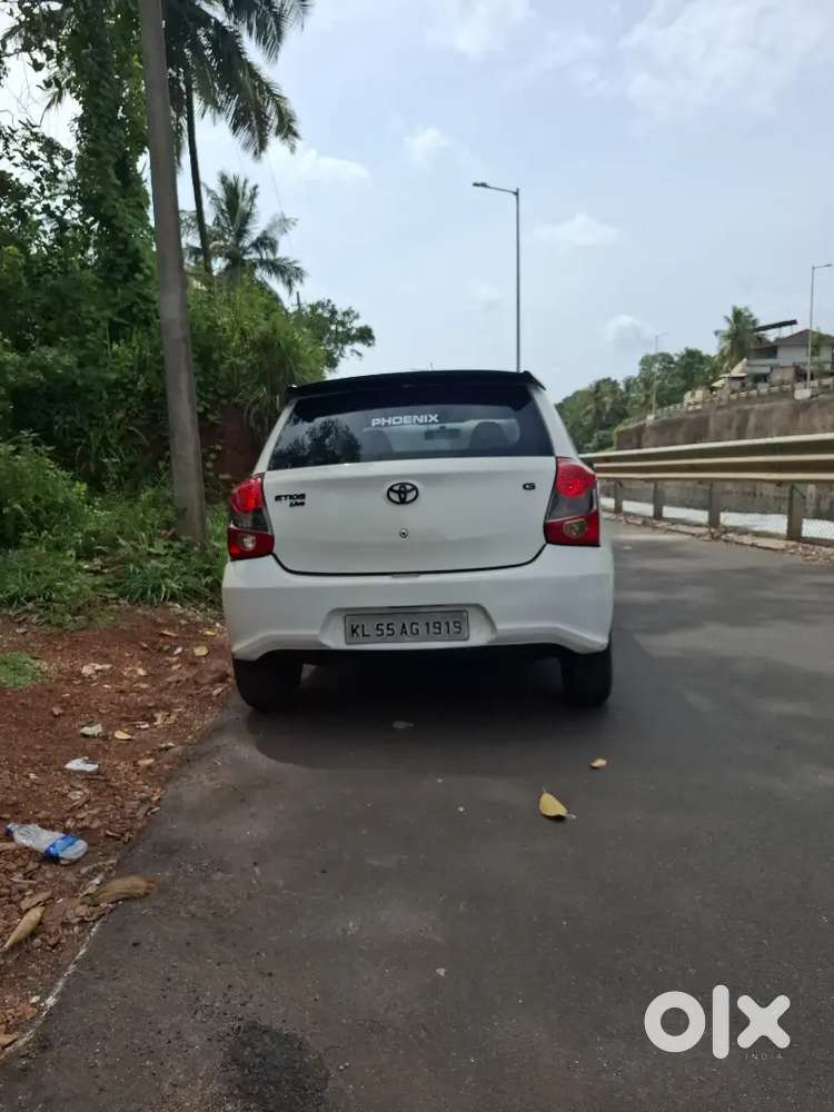 Toyota Etios Liva 2012 Diesel 142000 Km Driven