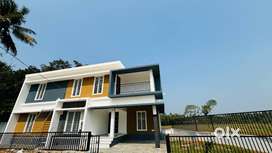 Hot Location/ 2000 Sq. FT/ 4BHK House & Villa for sale in Thrissur!!!