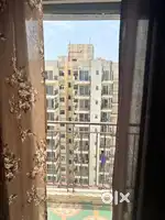 3 bhk flat 1 room rent availabale  need 1 roomate (f)