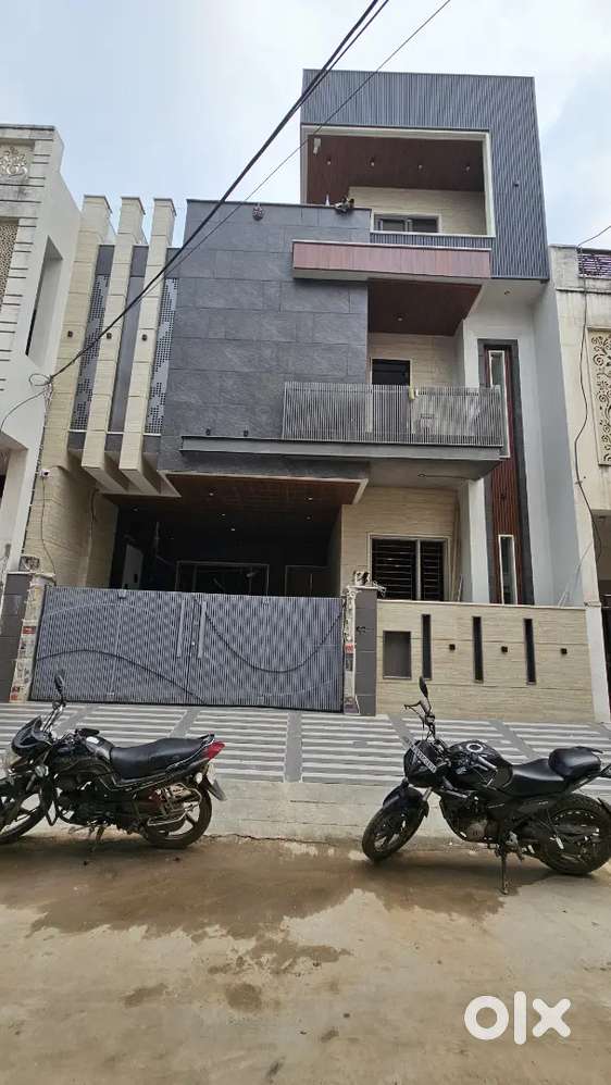 5 BHK villa near mall of jaipur