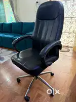 Swivel recline arm chair