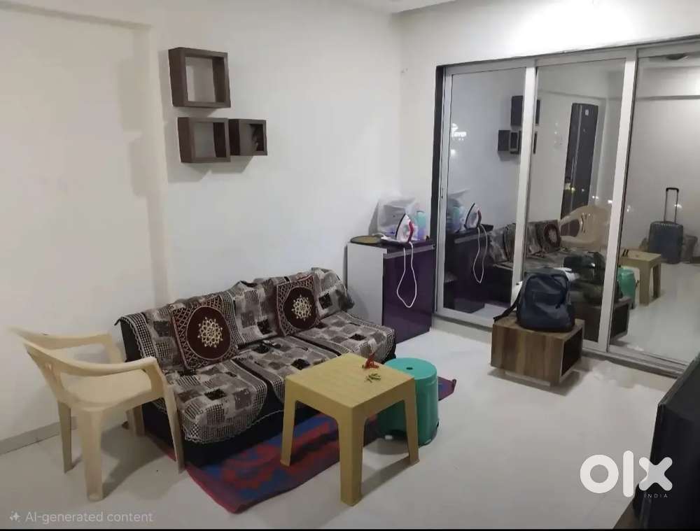 Ready to move shared 1bhk available for short duration male /female