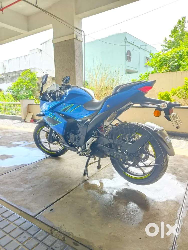 Urgent sale Gixxer SF 155cc.only 5000KM less use.good condition