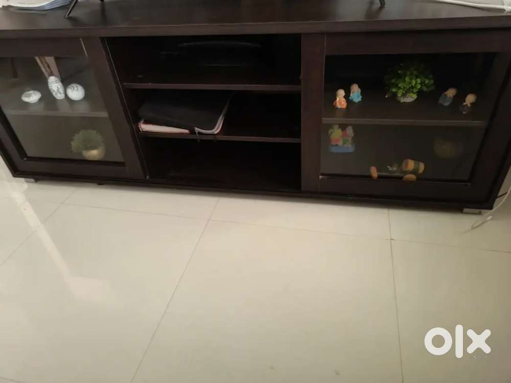 Tv unit 1 year old