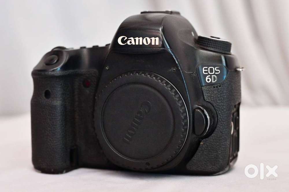 Canon  6D body