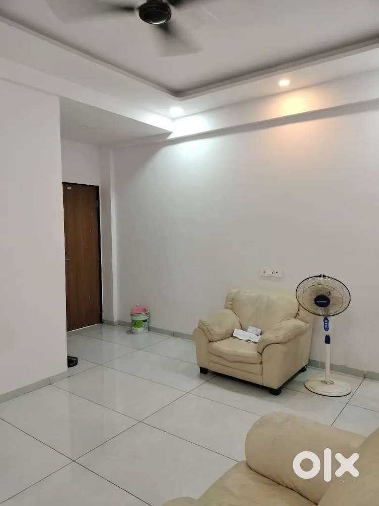 MUKTANAND MARG, NEAR MAHESHWARI BHAWAN, MAIN ROAD, CHALA, VAPI.