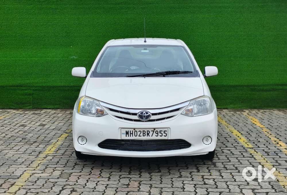 Toyota Etios, 2011, Petrol