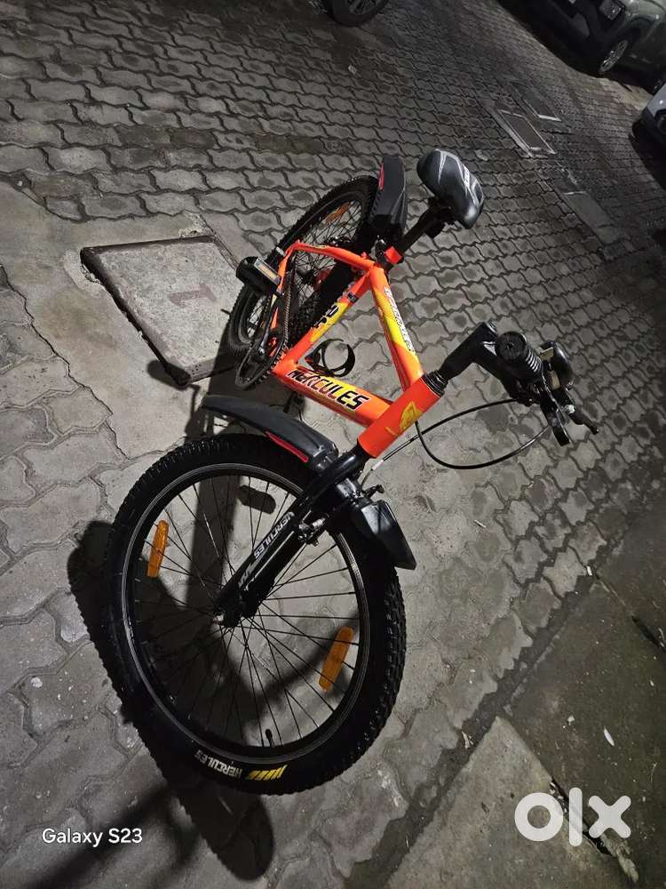 Hercules orange sport type cycle