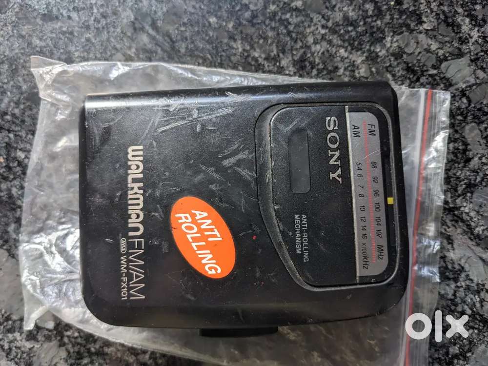 Vintage Sony Walkman WM-FX101 (FM/AM) - Working Condition