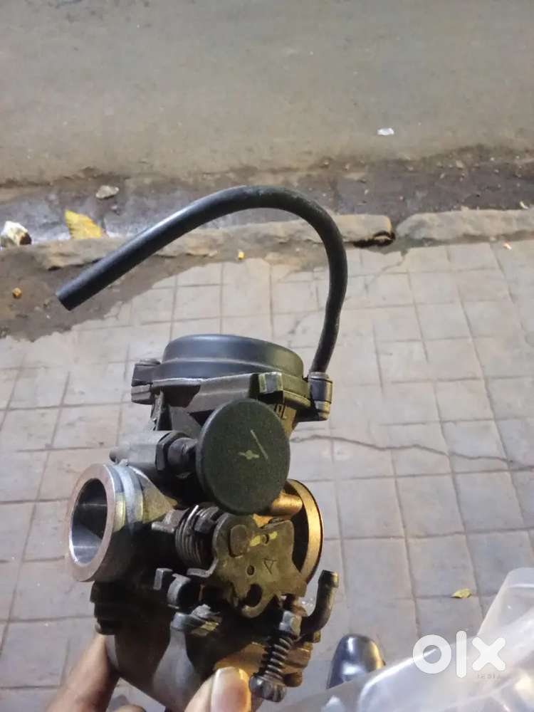 Apache rtr 2 V ,carburettor