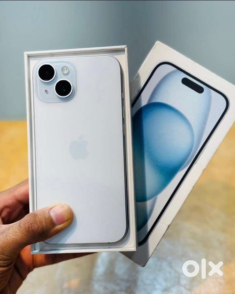 I phone 15 ( 128 Gb ) Blue in warranty