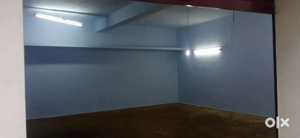 For Rent - 21x21 area