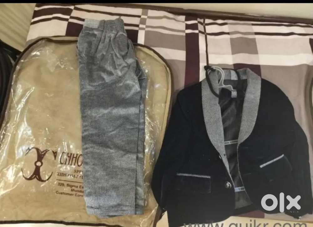 2 blazer - Blue colour for 1 yr kid & white blazer for 4 yrs kid