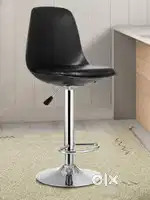 High bar chair/kitchen stool in black/office chair