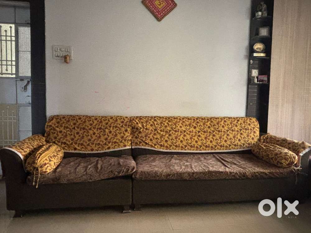 Standered sofa set