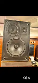 KLH 900B speakers made in USA