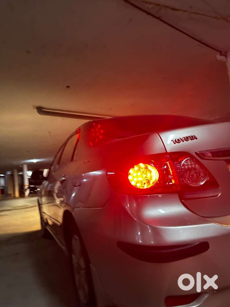 Toyota Corolla Altis 2011 Petrol 100000 Km Driven
