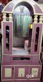 Dressing table in good condition