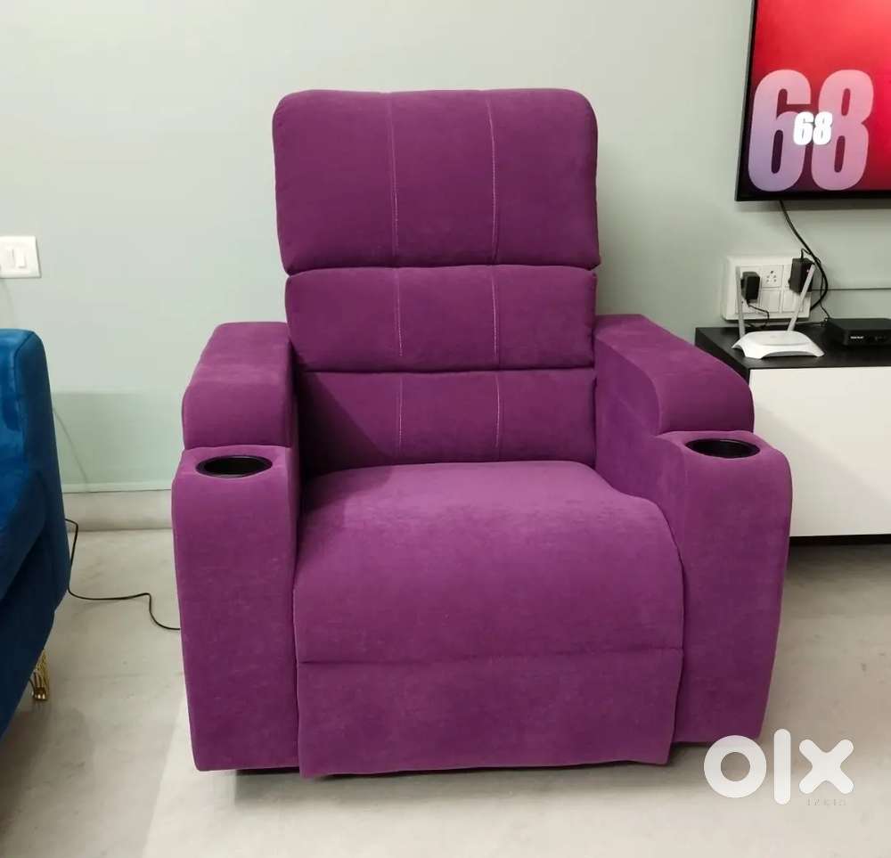 1 manual recliner chair in premium quality in STARF FURNITURE