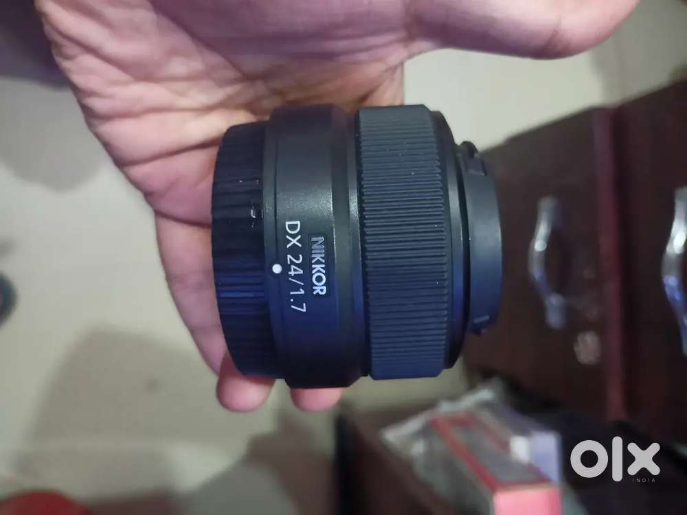Nikon 24mm Prime lens z mount f1.7