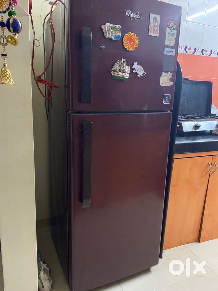 150 liter double door fridge