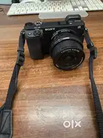 Sony Alpha ILCE-6400L 24.2MP Mirrorless Camera with Kit Lens