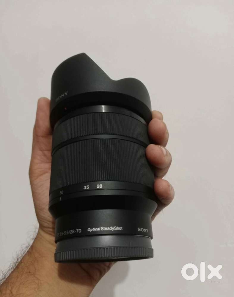 Sony e Mount 28:70mm lens