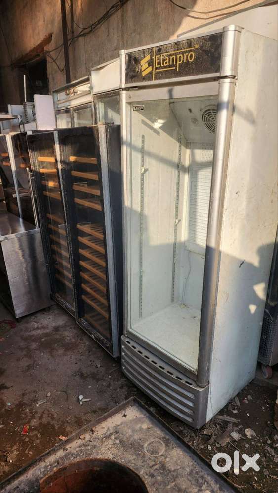 Single Glass Door Refrigerator