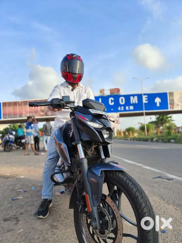 Selling Pulsar N250 at very good condition