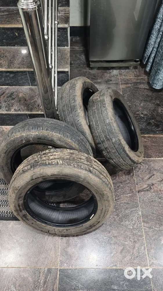 CAR TYRE 175/65/15