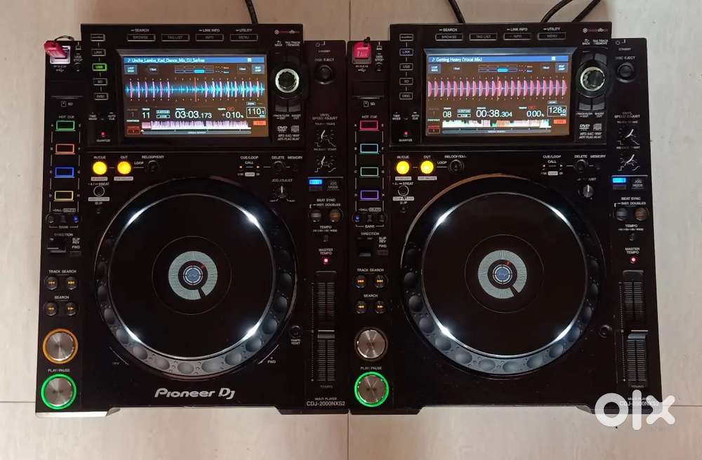 Pioneer CDJ-2000NXS2 (DJ Player)
