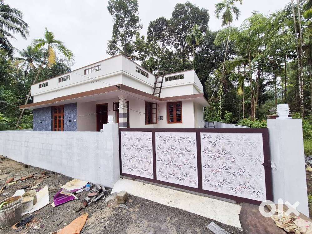2Bedroom 750SQ 3.100 Cent New House In Varapuzha