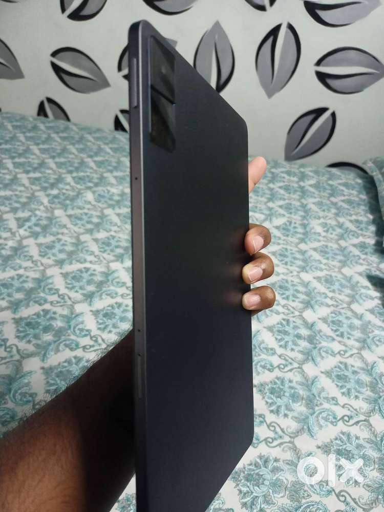 Redmi Pad, 4gb ram(extendable upto 8gb)+128gb storage